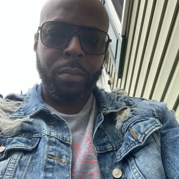 Meet your Posher, Antoine - Picture 4 of 6